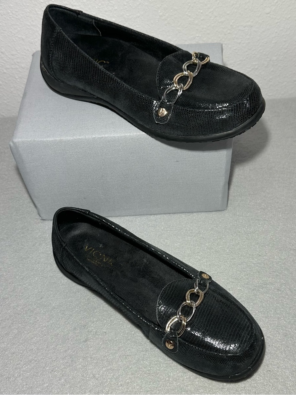 Vionic "Alda" Flat Loafer